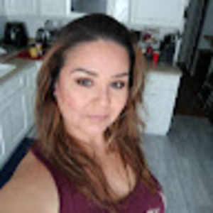 Meet your Posher, Claudia